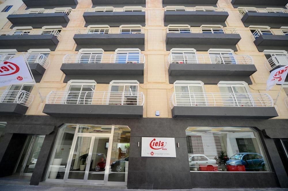Day'S Inn Hotel And Residence Sliema Bagian luar foto