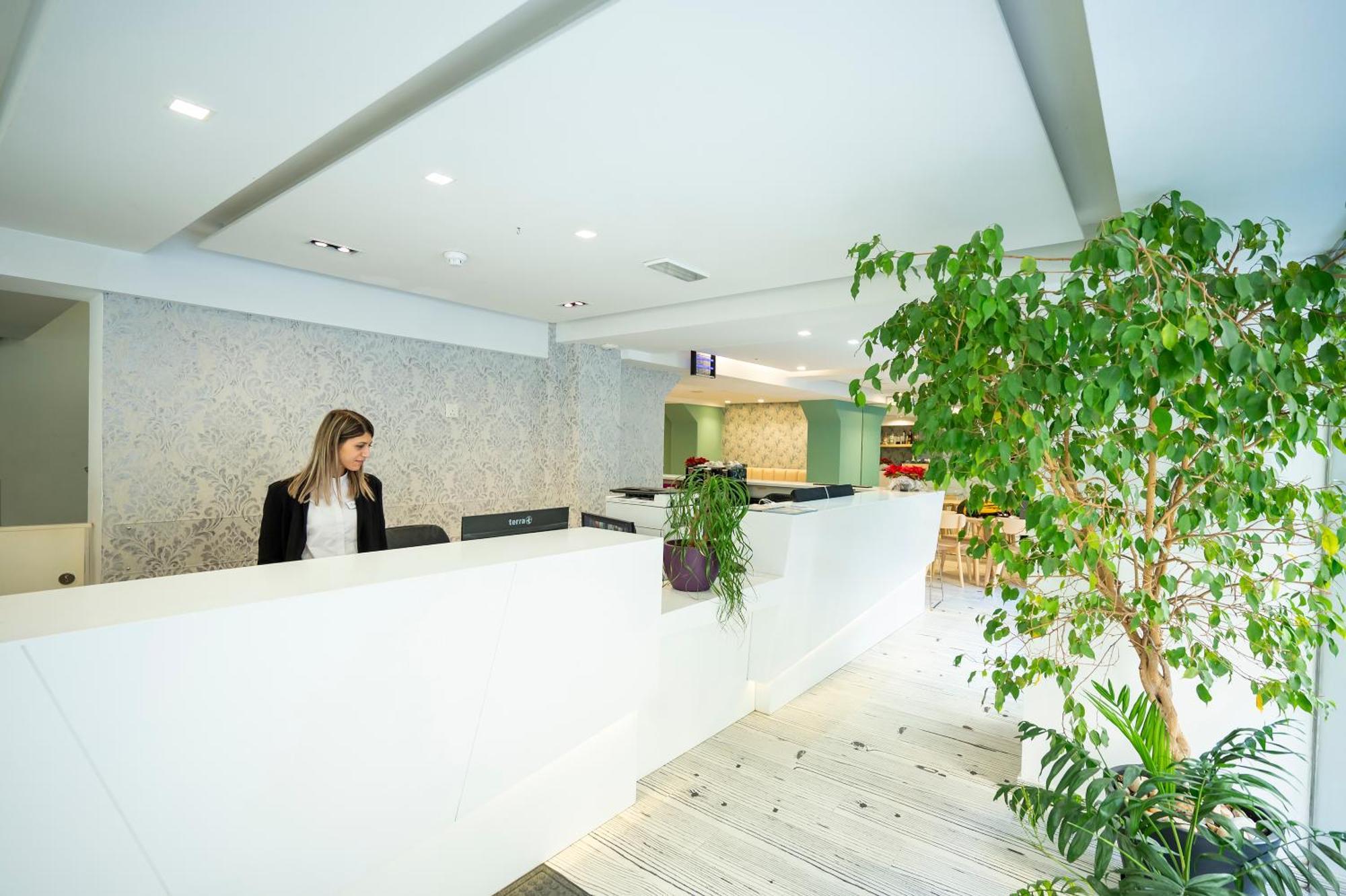 Day'S Inn Hotel And Residence Sliema Bagian luar foto